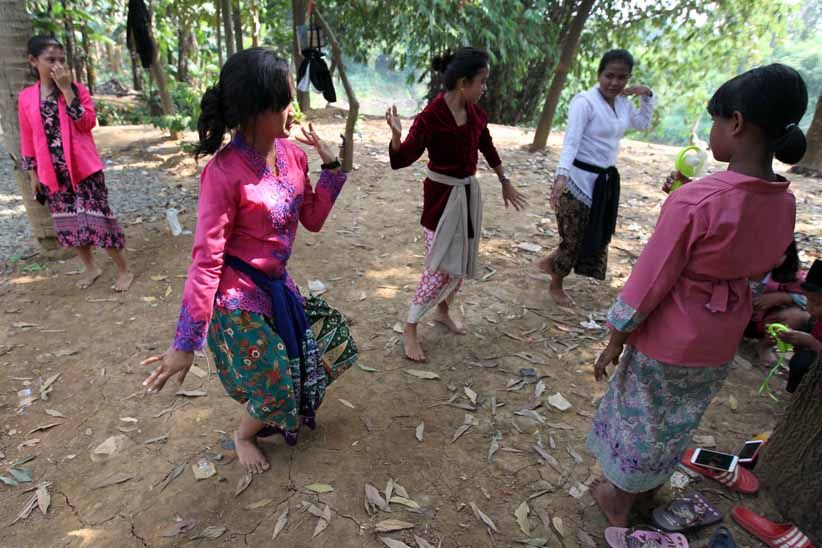 Warga Betawi Gelar Munggahan Sambut Bulan Suci Ramadan - Bagian 4
