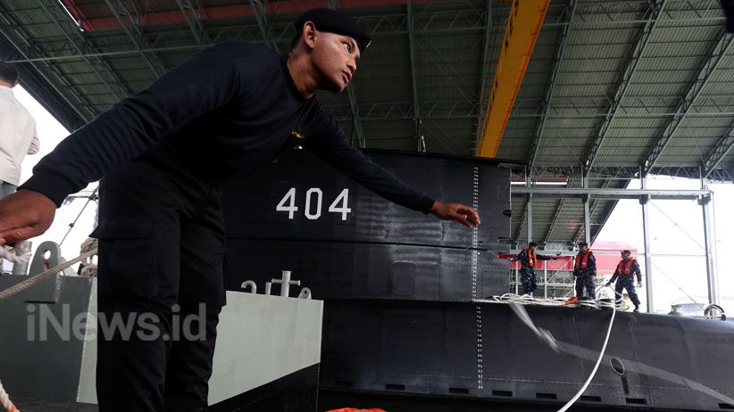 Kapal Selam KRI Ardadedali-404 Perkuat Koarmada II dan Menjaga NKRI - Bagian 4