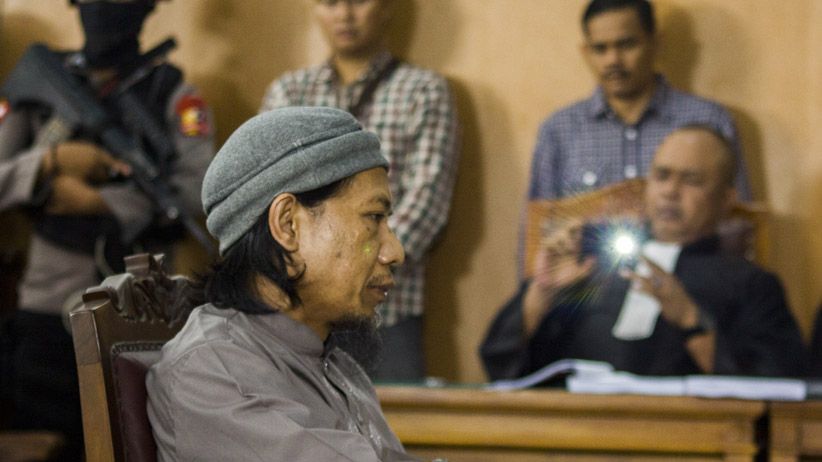 Ekspresi Otak Teror Bom Thamrin Aman Abdurrahman Dituntut Hukuman Mati - Bagian 3