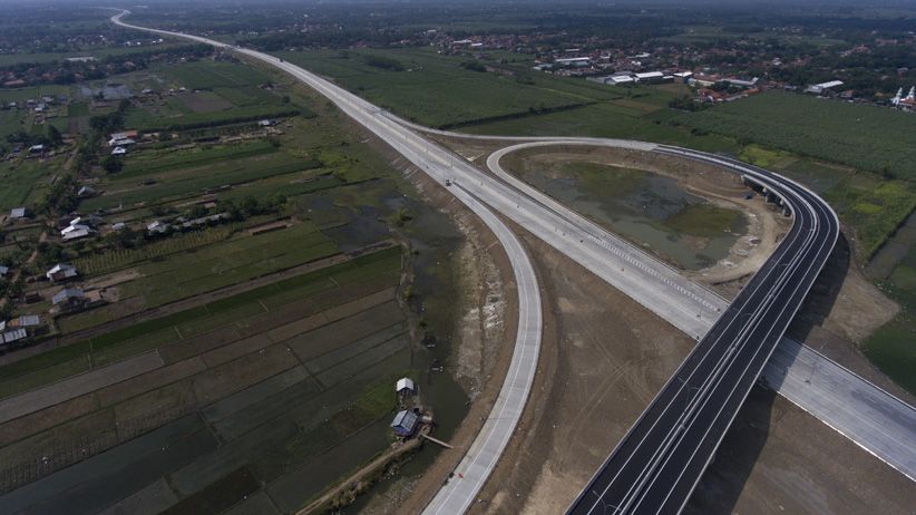 Tol Brebes Timur-Pemalang Siap Digunakan Mudik Lebaran 2018 - Bagian 3
