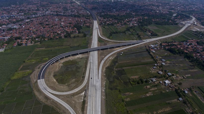 Tol Brebes Timur-Pemalang Siap Digunakan Mudik Lebaran 2018 - Bagian 1