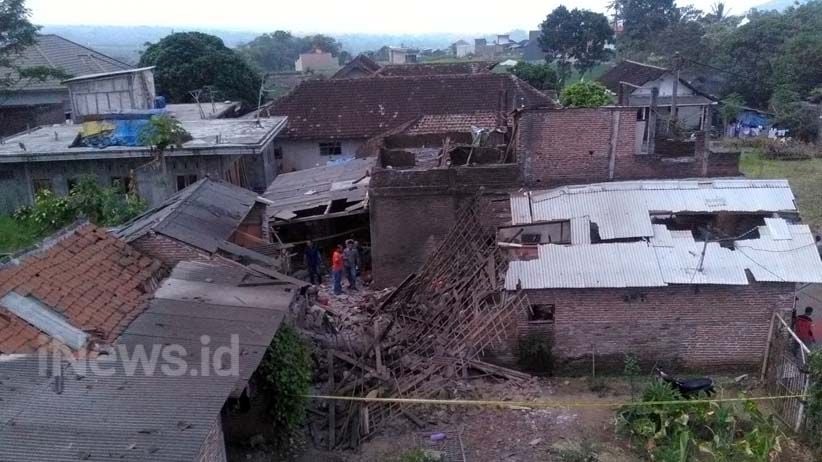 Rumah Industri Pembuatan Tahu Meledak, 1 Warga Tewas - Bagian 2