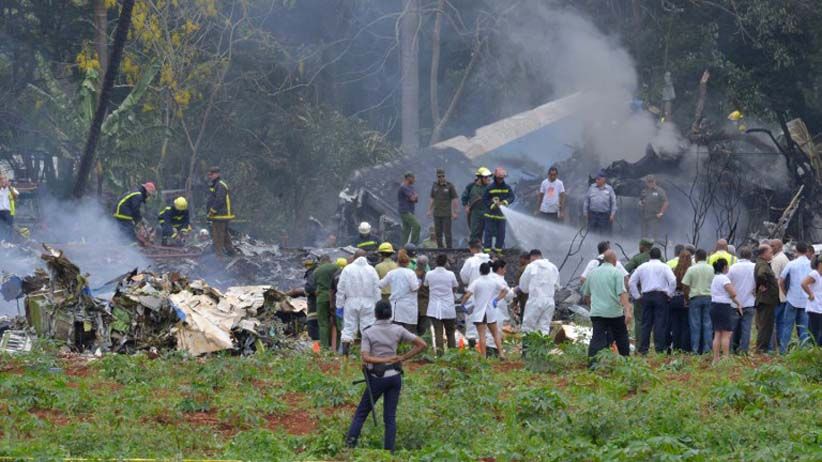 Foto-Foto Kecelakaan Pesawat di Kuba, Lebih dari 100 Orang Tewas - Bagian 2