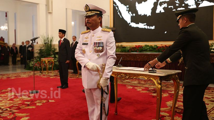 Presiden Jokowi Lantik KSAL Baru Laksamana Siwi Sukma Adji - Bagian 5
