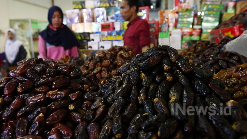 Penjualan Kurma di Pasar Tanah Abang Meningkat 50 Persen - Bagian 2