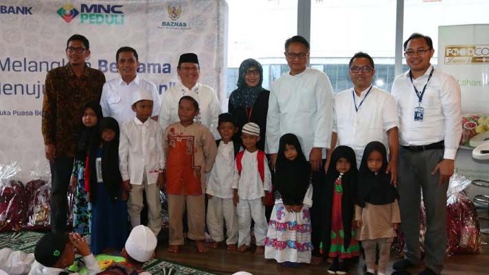 MNC Bank Gandeng Baznas Salurkan Santunan untuk Kaum Dhuafa - Bagian 3