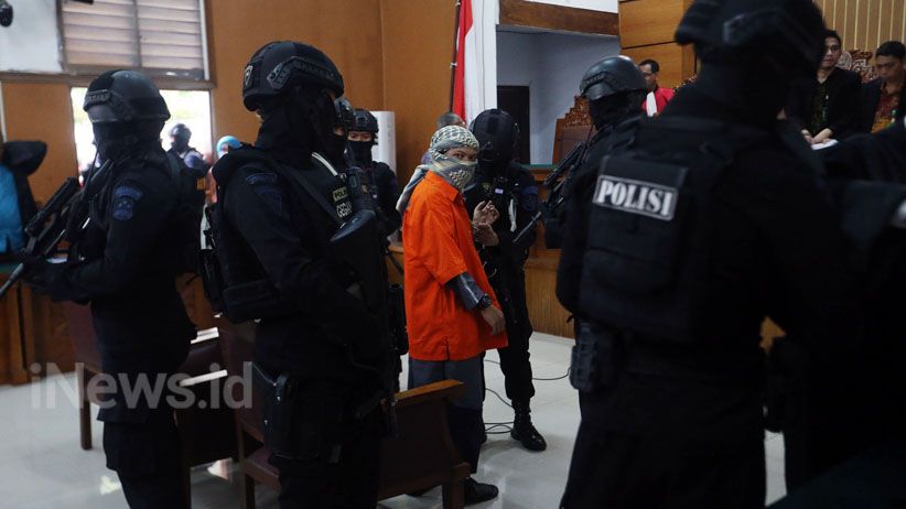 Bacakan Nota Pembelaan, Aman Abdurrahman Tidak Takut Dihukum Mati - Bagian 1