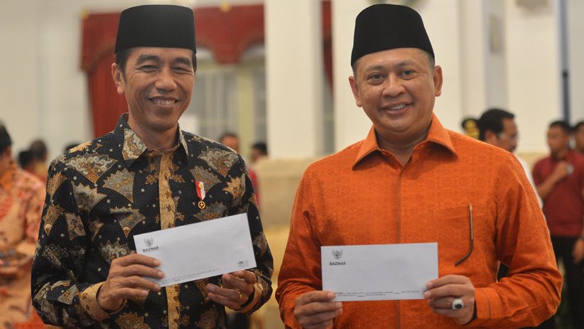 Presiden Jokowi dan Wapres JK Bayar Zakat di Istana Negara - Bagian 2