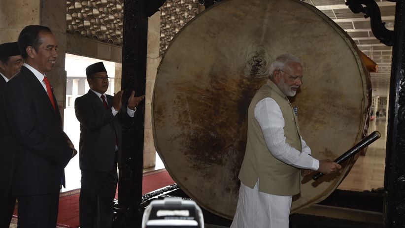 Presiden Jokowi Ajak PM India Narendra Modi Pukul Beduk Masjid Istiqlal - Bagian 2