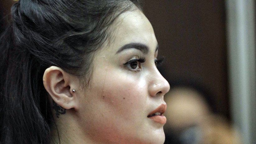 Ekspresi Jennifer Dunn Jalani Sidang Pleidoi Kasus Narkoba - Bagian 6