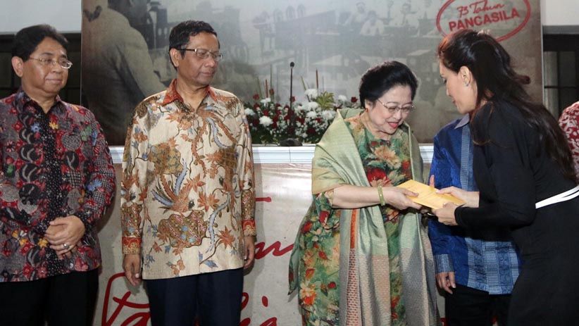 Megawati Hadiri Peluncuran Prangko Edisi 73 Tahun Pancasila  - Bagian 2