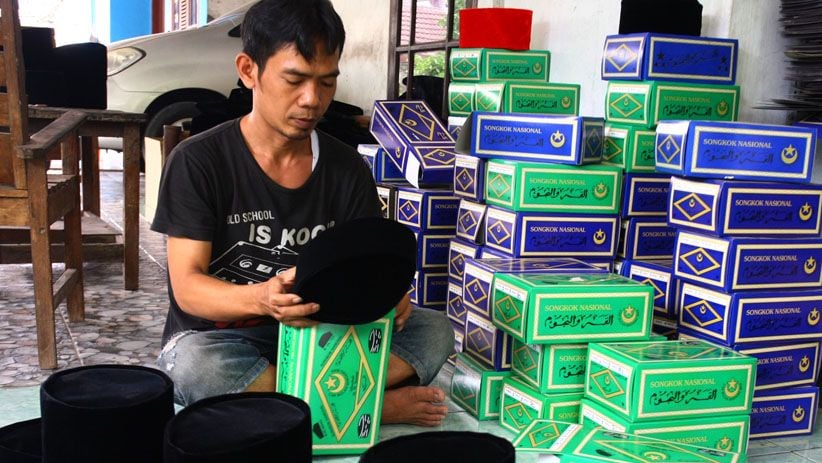 Permintaan Peci Industri Rumahan Meningkat 100 Persen Jelang Lebaran - Bagian 5