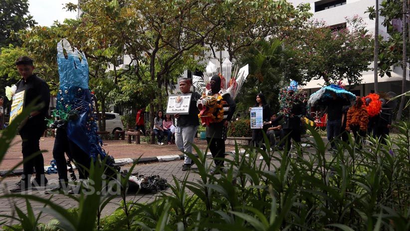Mahasiswa Ubaya Perlihatkan Kerusakan Lingkungan Melalui Karya Kreatif - Bagian 3