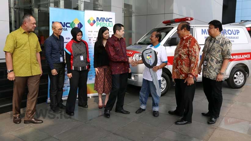 HT Serahkan Ambulans kepada Jamiin, Pahlawan untuk Indonesia - Bagian 2