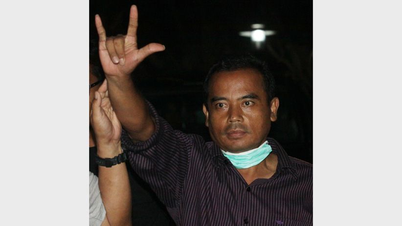 Foto Bupati Purbalingga Tasdi Salam Metal saat Ditangkap KPK - Bagian 2