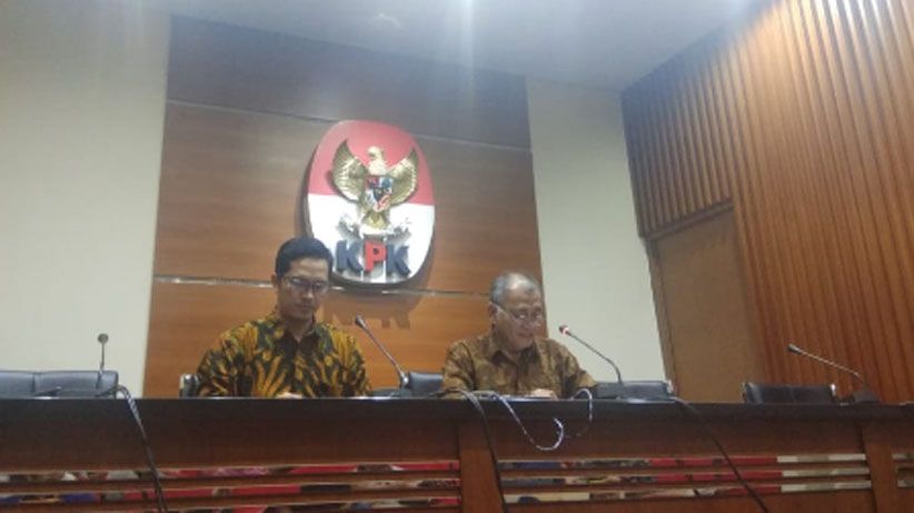 KPK Pamer Barang Bukti Uang Dugaan Suap Bupati Purbalingga Tasdi - Bagian 4