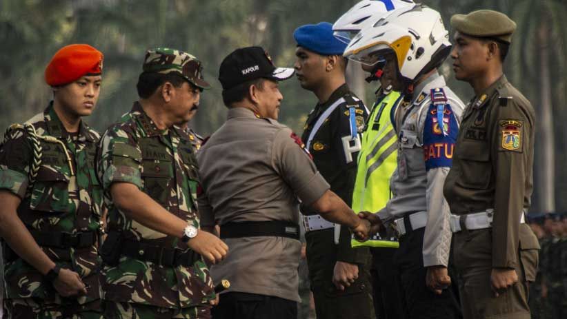 Kapolri dan Panglima TNI Pimpin Apel Operasi Ketupat 2018 - Bagian 3