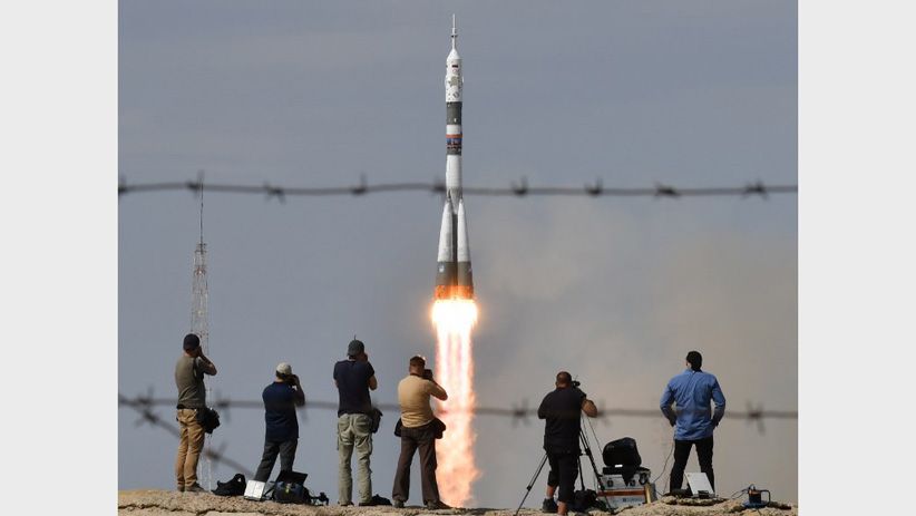 Foto-Foto Roket Soyuz MS-09 Meluncur ke Luar Angkasa Bawa 3 Astronot - Bagian 3