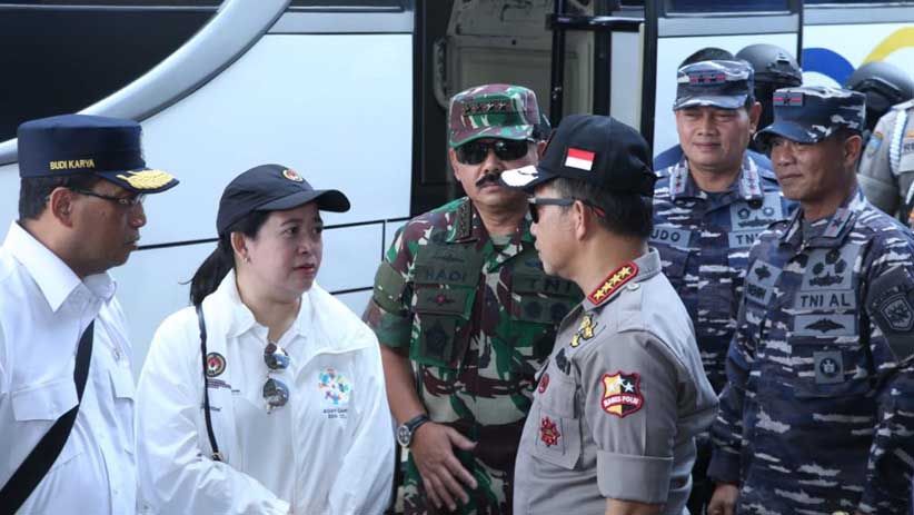 Panglima TNI dan Kapolri Tinjau Pengamanan Arus Mudik di Pelabuhan Merak - Bagian 3