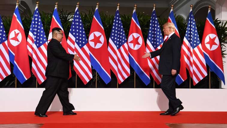 Foto-Foto Bersejarah Pertemuan Donald Trump dan Kim Jong Un di Singapura - Bagian 4