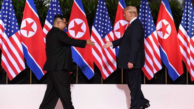 Foto-Foto Bersejarah Pertemuan Donald Trump dan Kim Jong Un di Singapura - Bagian 1