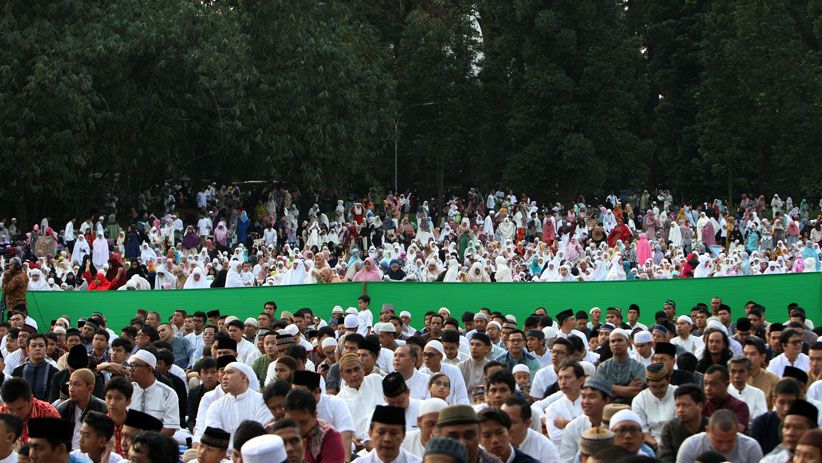 Presiden Jokowi bersama Ribuan Jamaah Salat Id di Kebun Raya Bogor - Bagian 7
