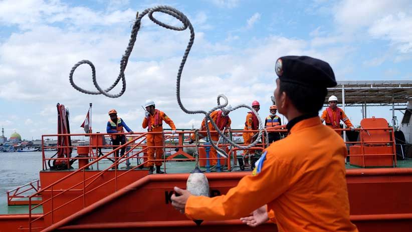Tim SAR Temukan Korban Tenggelam KM Arista, Total Tewas 17 Orang  - Bagian 2