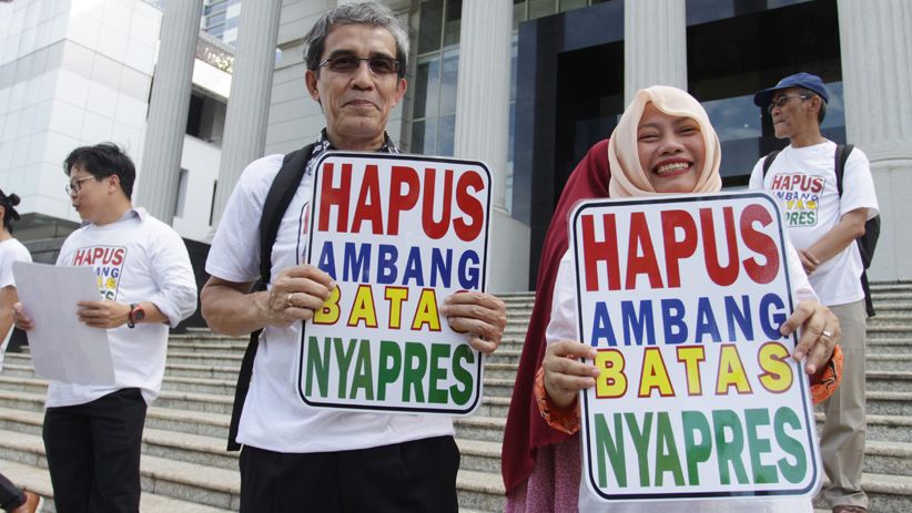 Aksi Aktivis Pro Demokrasi Hapus Ambang Batas Capres di MK - Bagian 2