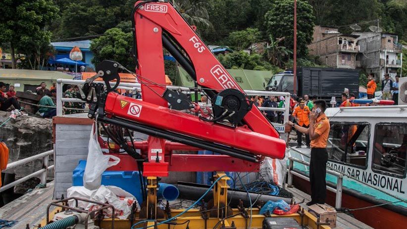 Basarnas Gunakan Alat Sonar Cari Korban KM Sinar Bangun di Danau Toba - Bagian 1