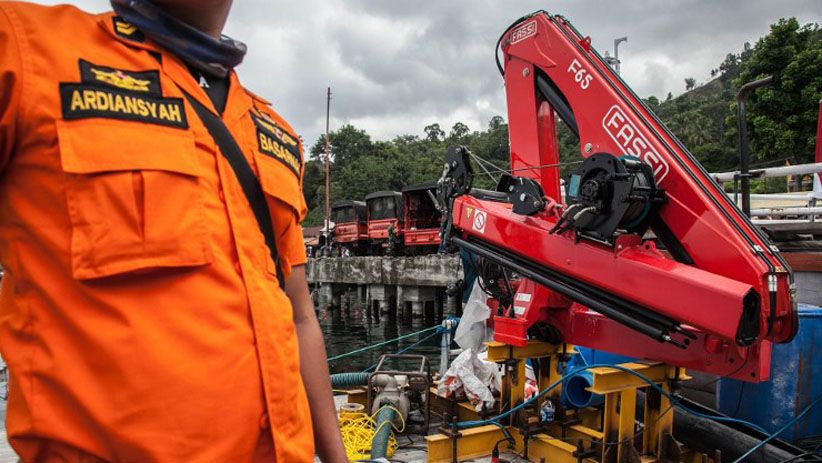 Basarnas Gunakan Alat Sonar Cari Korban KM Sinar Bangun di Danau Toba - Bagian 2