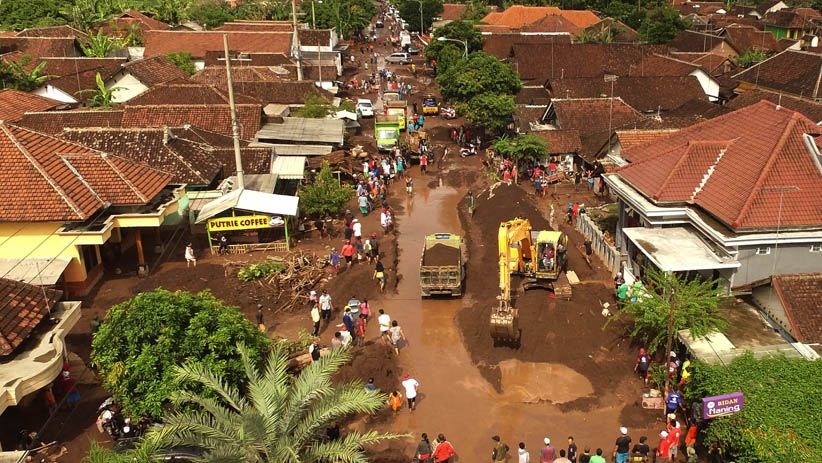 Foto-Foto Dampak Banjir Bandang di Banyuwangi, Ratusan Rumah Rusak - Bagian 1