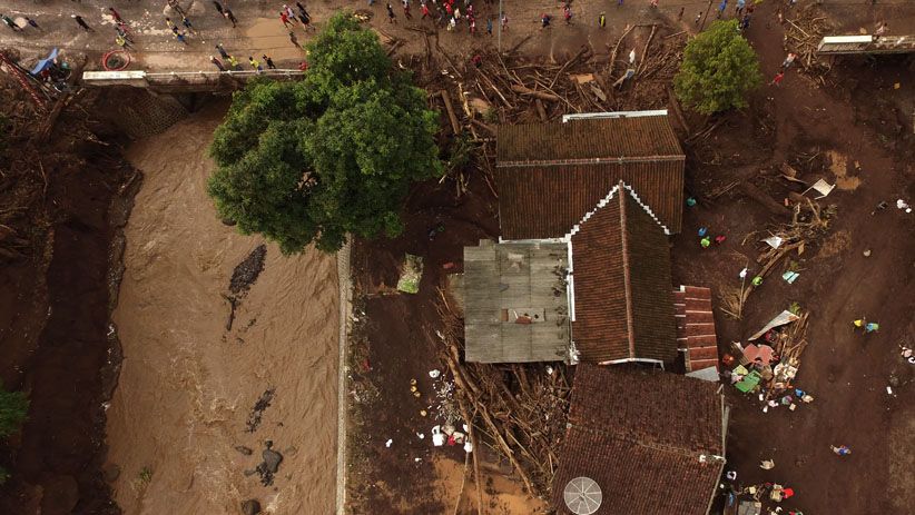 Foto-Foto Dampak Banjir Bandang di Banyuwangi, Ratusan Rumah Rusak - Bagian 2