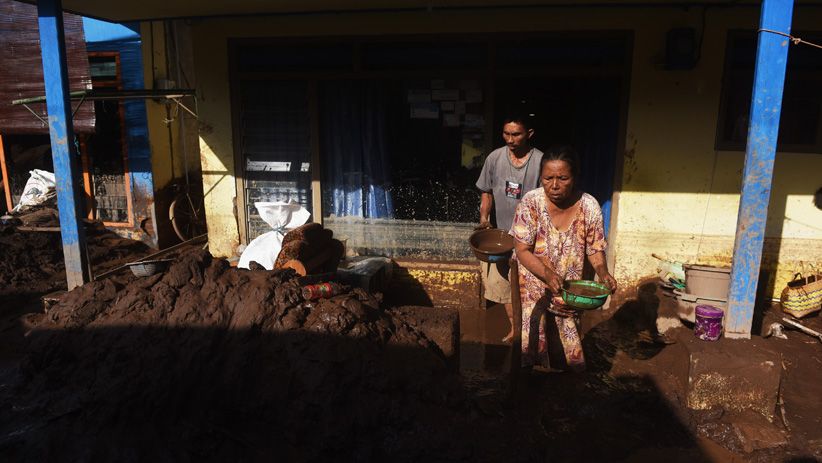 Foto-Foto Dampak Banjir Bandang di Banyuwangi, Ratusan Rumah Rusak - Bagian 9