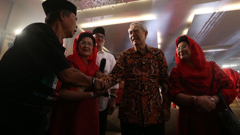 Debat Pamungkas Pilgub Jatim, 2 Paslon Gunakan Bahasa Jawa - Bagian 7