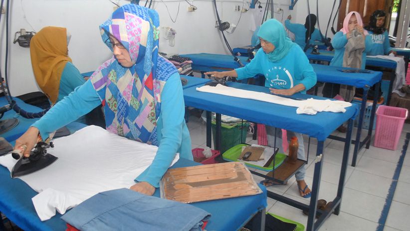 Jasa Laundry Pakaian Kebanjiran Order Pascalibur Lebaran - Bagian 3