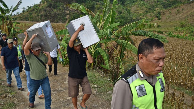 Logistik Pilkada 2018 Mulai Didistribusikan ke Pelosok Daerah - Bagian 3