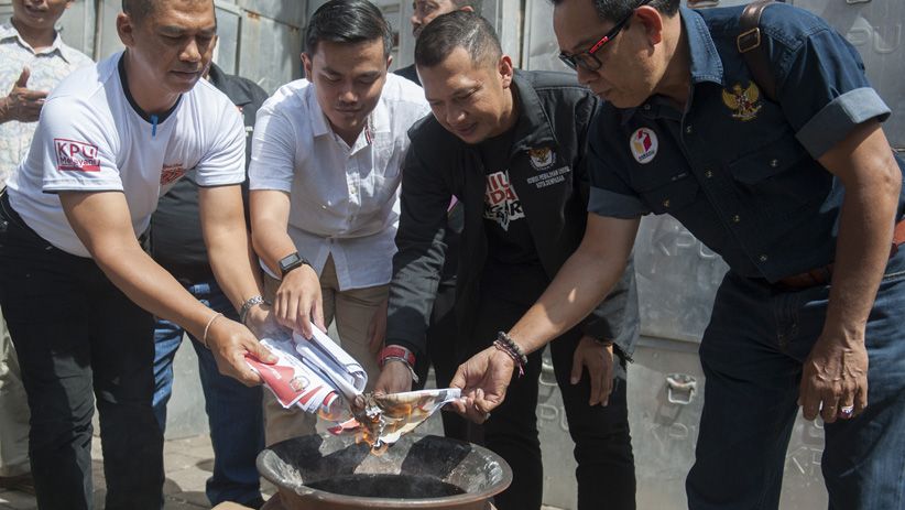 KPU Boyolali dan Denpasar Musnahkan Ribuan Surat Suara Rusak - Bagian 4