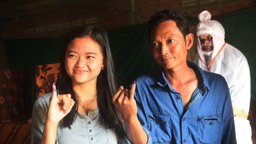 Horor, Pocong dan Kuntilanak Jadi Petugas TPS di Semarang - Bagian 2