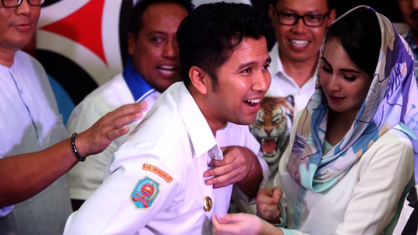 Tetesan Air Mata Khofifah saat Deklarasi Kemenangan Pilgub Jatim - Bagian 5