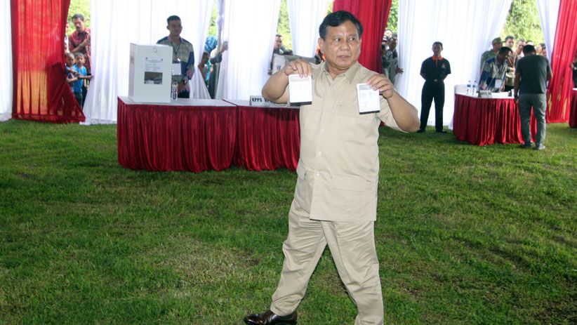 Prabowo Gunakan Hak Pilih di TPS 017 Bojong Koneng - Bagian 2