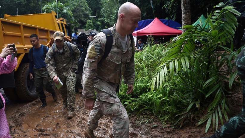 Militer AS Bantu Cari Tim Sepak Bola Remaja yang Hilang di Gua Thailand - Bagian 3