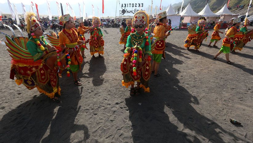 Menikmati Pagelaran Eksotika Bromo 2018 di Lautan Pasir - Bagian 4