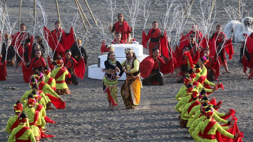 Menikmati Pagelaran Eksotika Bromo 2018 di Lautan Pasir - Bagian 5