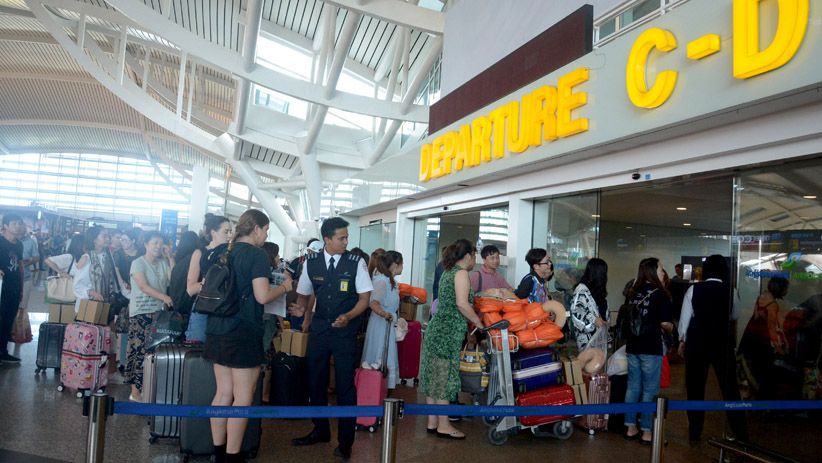 Bandara Ngurah Rai Kembali Dibuka - Bagian 1