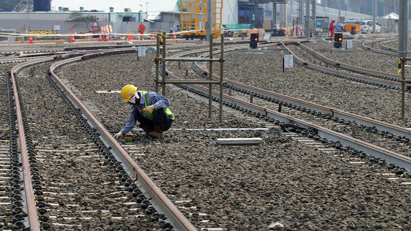 Menhub Cek Persiapan Uji Coba MRT di Lebak Bulus - Bagian 6
