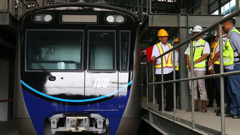 Menhub Cek Persiapan Uji Coba MRT di Lebak Bulus - Bagian 3