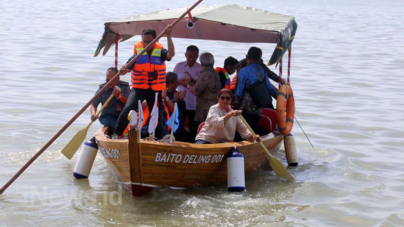 Menteri Susi Naik Kapal Berbahan Bambu Laminasi Karya ITS Surabaya - Bagian 1