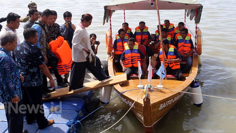 Menteri Susi Naik Kapal Berbahan Bambu Laminasi Karya ITS Surabaya - Bagian 5