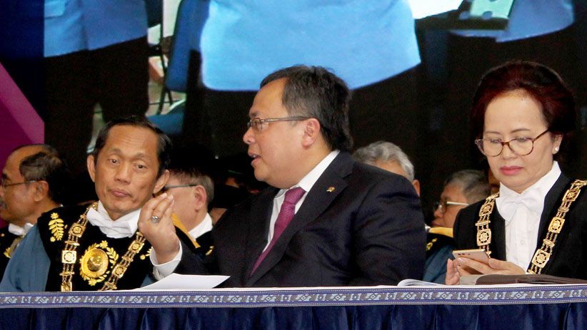Berjasa dan Mengabdi, Menteri Bambang Terima Penghargaan dari ITB  - Bagian 7