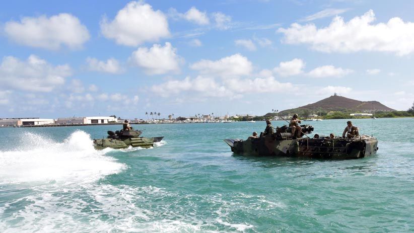 Prajurit Korps Marinir Indonesia dan Amerika Berlatih Evakuasi di Laut - Bagian 2